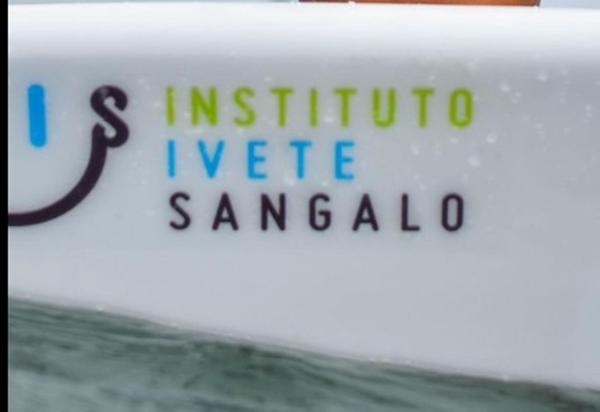  Ivete Sangalo anuncia leilão de figurino para ajudar instituição com atuação no sertão do Nordeste
